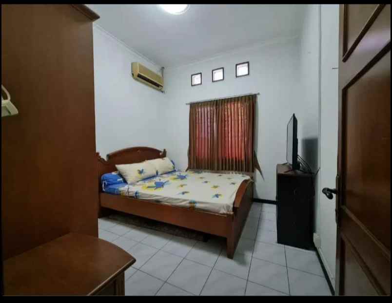 rumah araya luas 200m2 dekat merr hokky surabaya