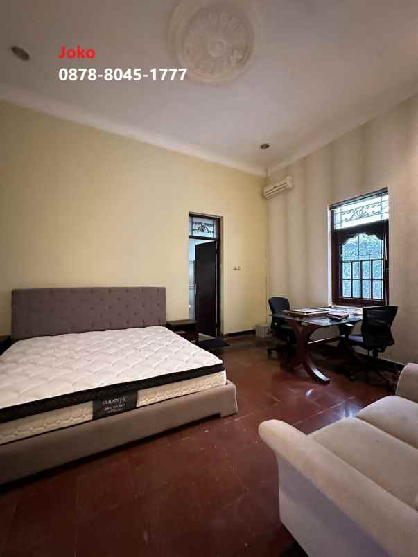 rumah asri jl ki mangunsakoro menteng jakarta pusat