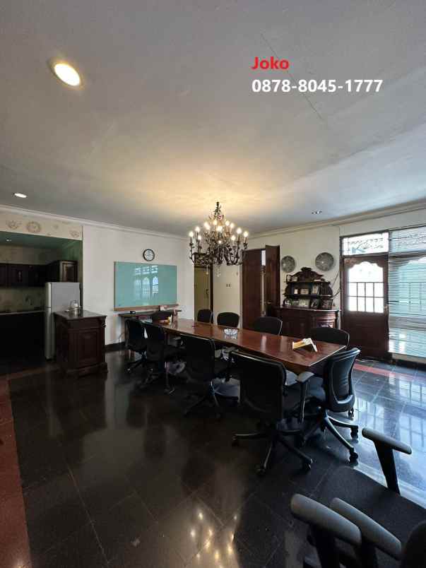 rumah asri jl ki mangunsakoro menteng jakarta pusat