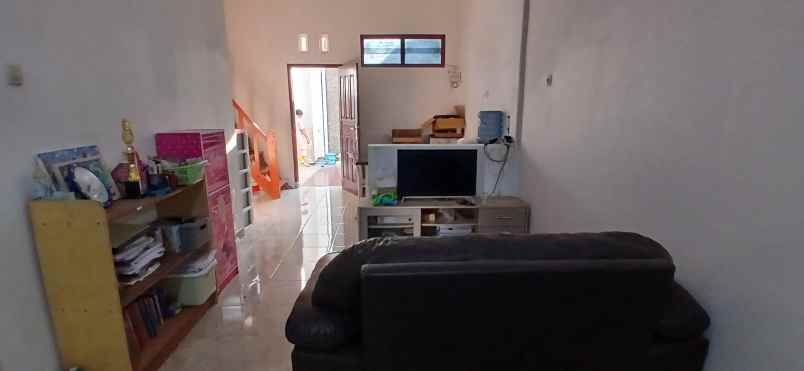 rumah bagus 2 lantai harga murah di purwomartani