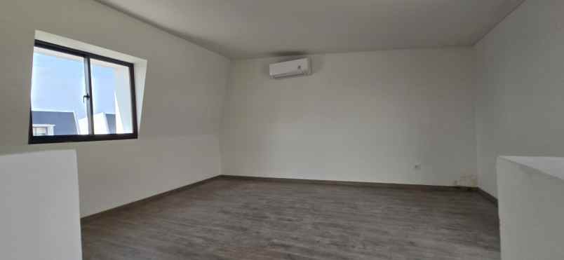 rumah bagus siap huni cluster wisteria jakarta timur