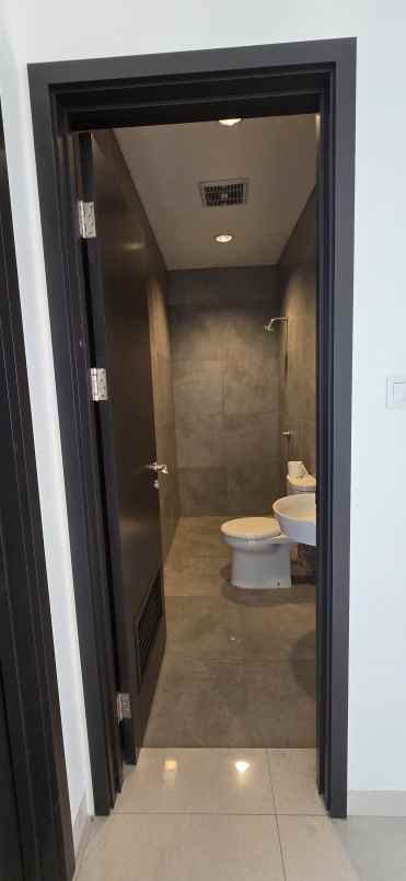 rumah bagus siap huni cluster wisteria jakarta timur