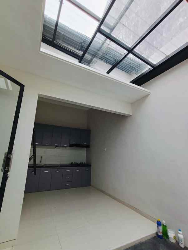 rumah baru modern minimalis lokasi di sawojajar