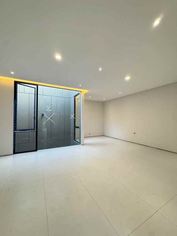 rumah baru murah di pakuwon city