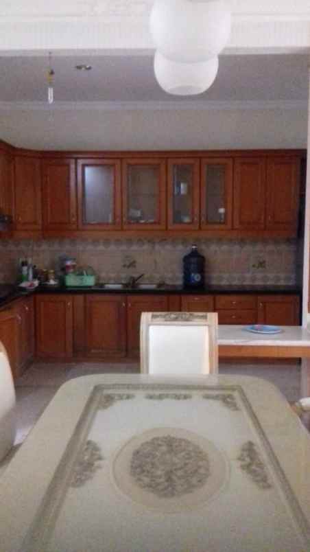 rumah bukit gading mediterania