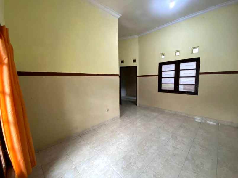 rumah cluster hanya 1 menit dari jakal km 10