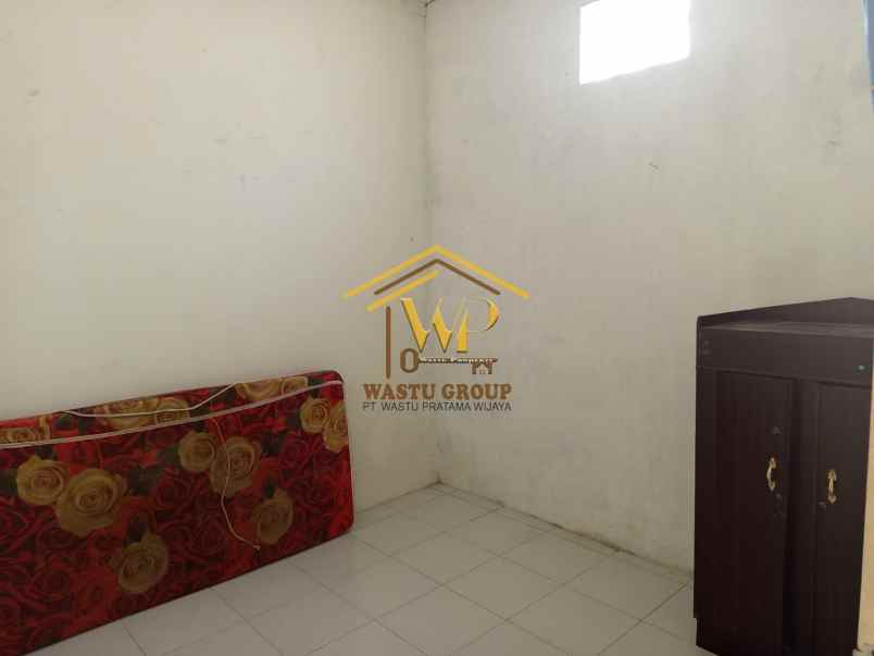 rumah dan kost dalam kawasan pelajar di depok sleman