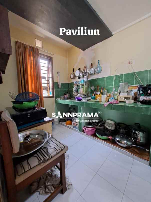 rumah dan tempat usaha di beji depok