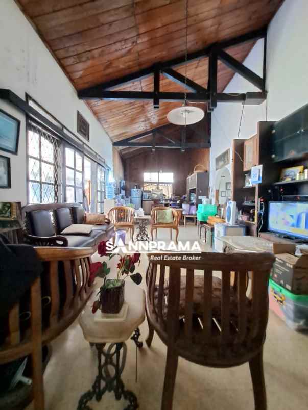 rumah dan tempat usaha di beji depok