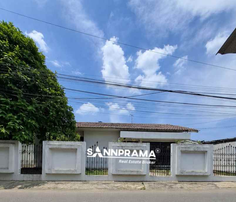rumah dan tempat usaha di beji depok