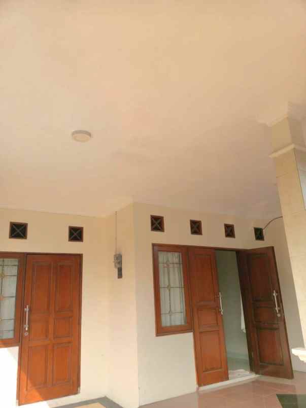 rumah dekat akses toll di kemang pratama 2 bekasi