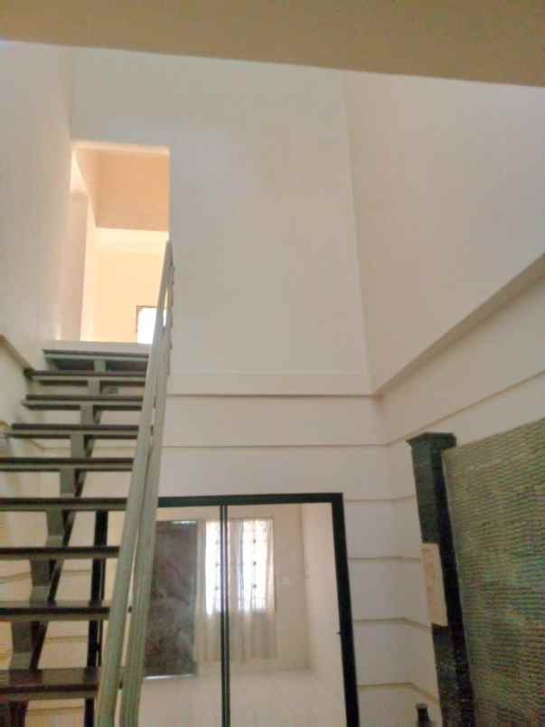 rumah dekat akses toll di kemang pratama 2 bekasi