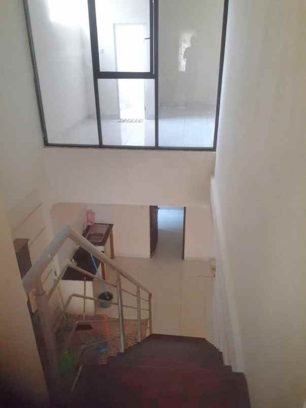 rumah dekat akses toll di kemang pratama 2 bekasi