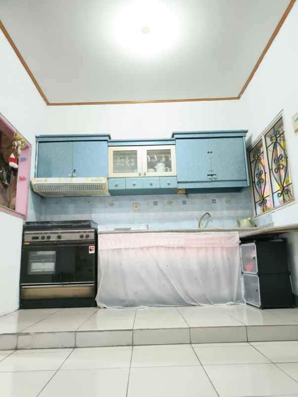 rumah di villa galaxy jakasetia bekasi selatan