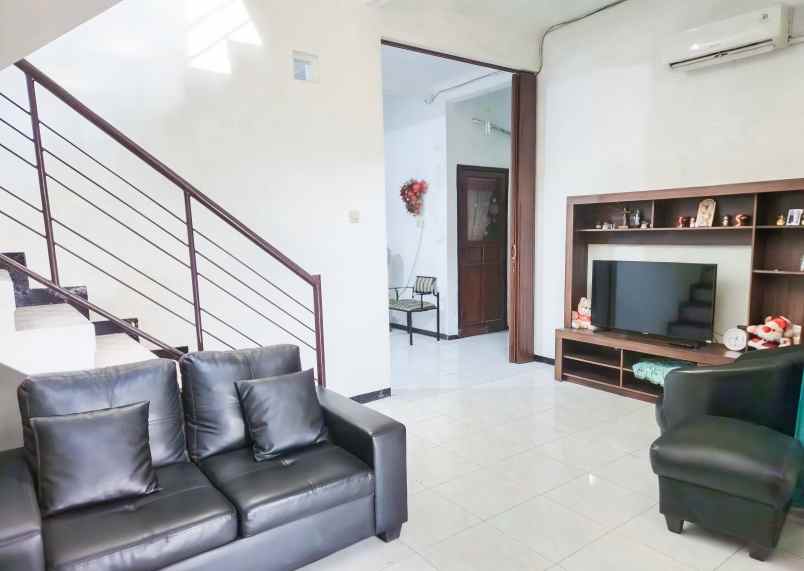 rumah dijual babatan pilang wiyung surabaya selatan