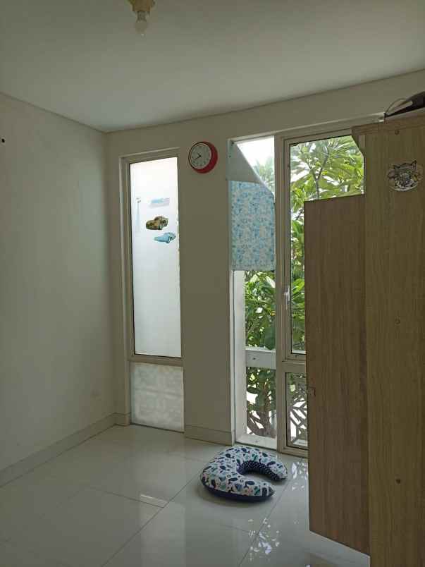 rumah dijual grand pakuwon adelaide surabaya barat