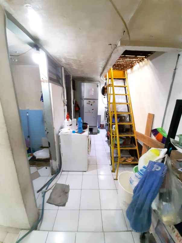 rumah gading elok timur kelapa