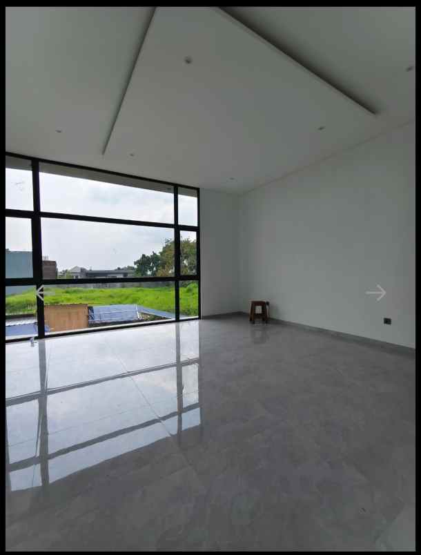 rumah gaya kekinian di setraduta bandung