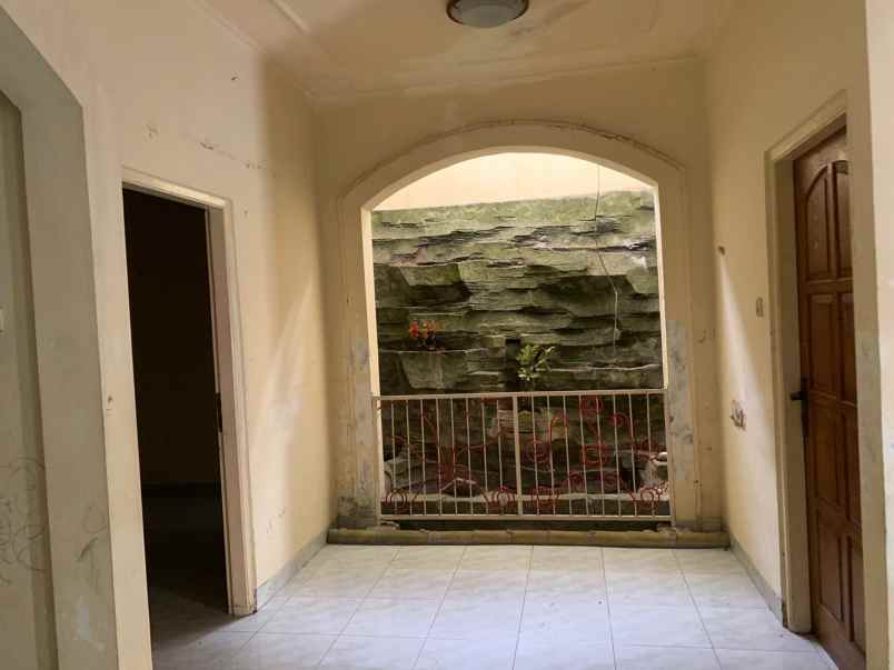 rumah gendongan tingkir salatiga