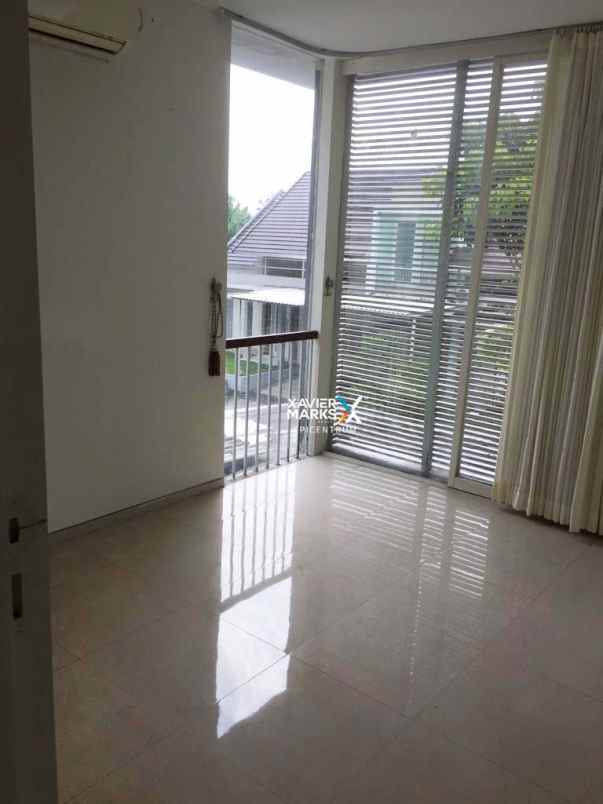 rumah green wood citraland dekat wiyung dan gwalk