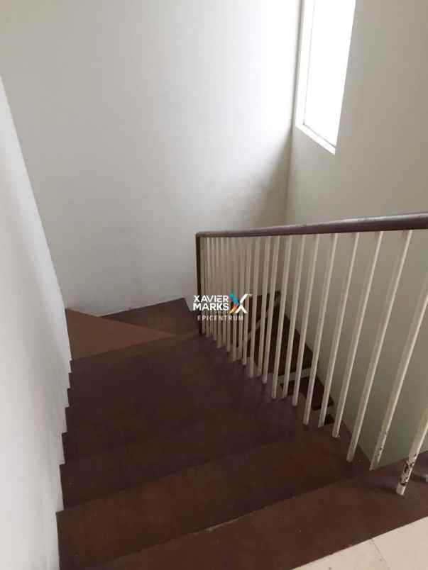 rumah green wood citraland dekat wiyung dan gwalk