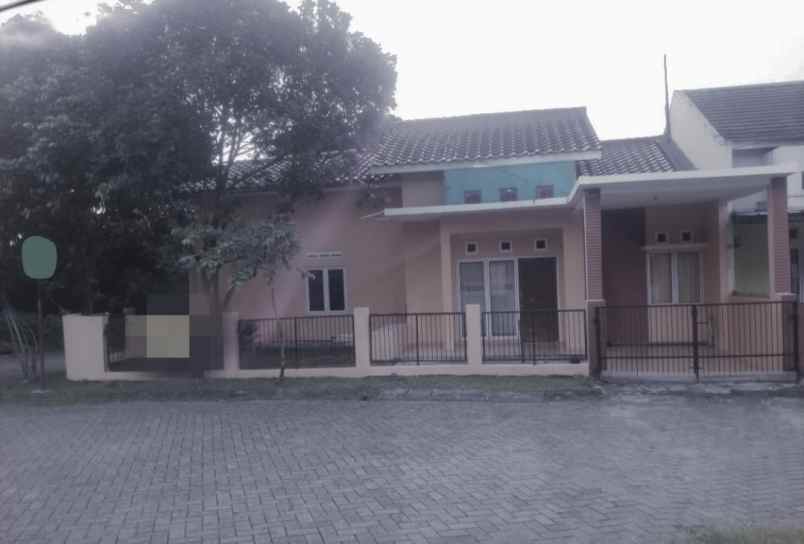 rumah hook asri di perum pamoyanan hijau kota bogor