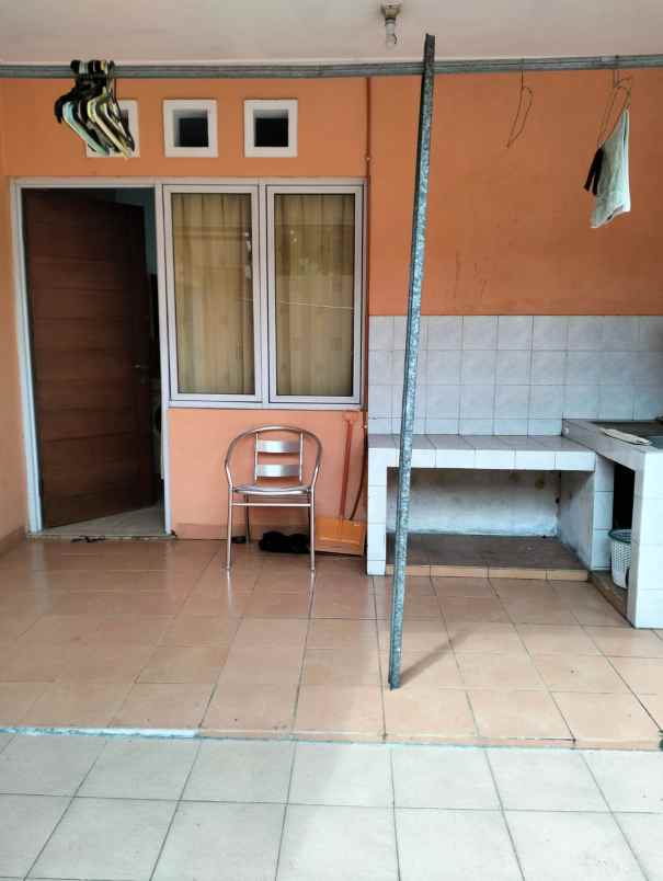 rumah hook asri di perum pamoyanan hijau kota bogor