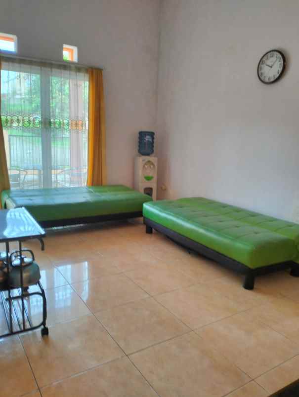 rumah hook asri di perum pamoyanan hijau kota bogor