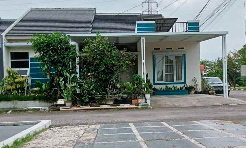 rumah hook dalam cluster di cisaranten arcamanik