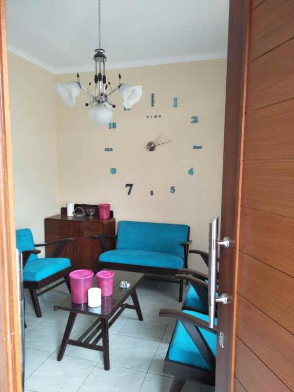 rumah hook dalam cluster di cisaranten arcamanik