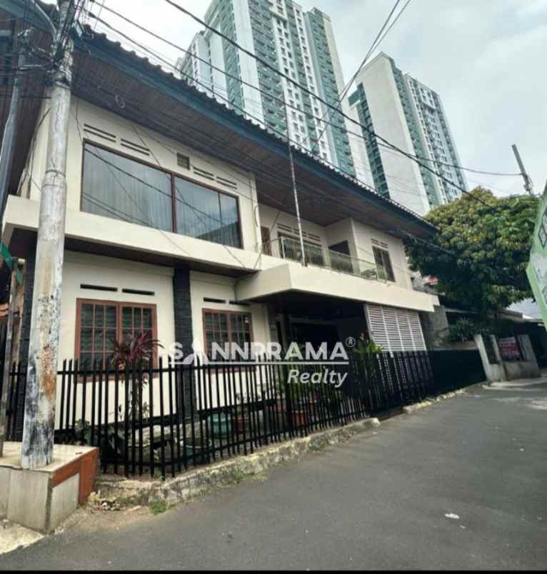 rumah hook paseban salemba jakpus imelin