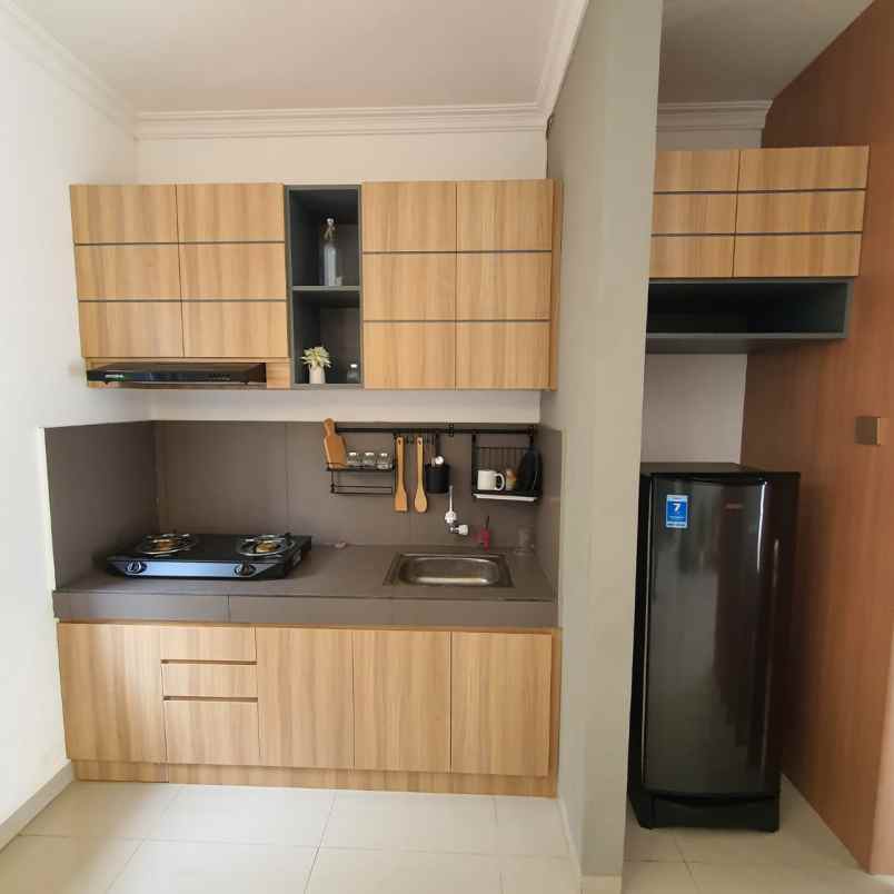 rumah jalan raya kranggan