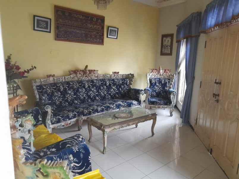 rumah jemursari selatan siap huni mewah