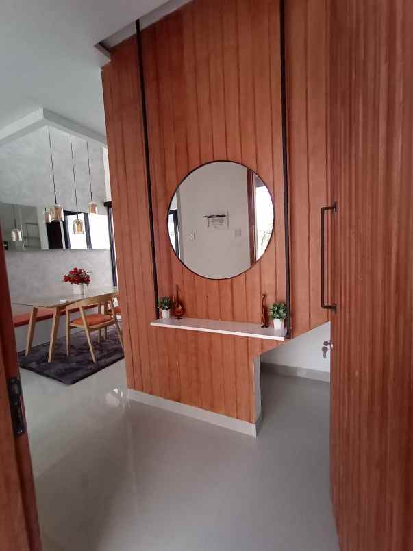 rumah jl kampung rawabarat