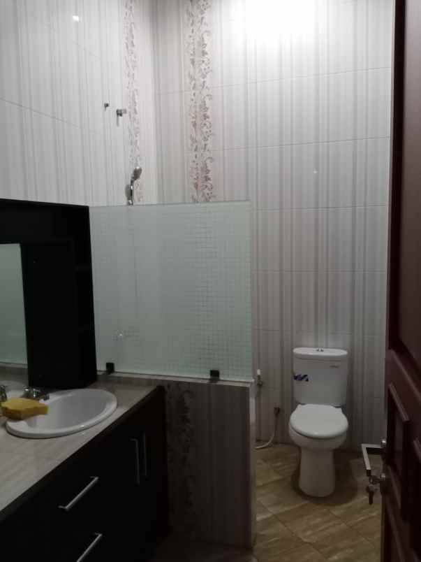 rumah kav marinir pondok kelapa