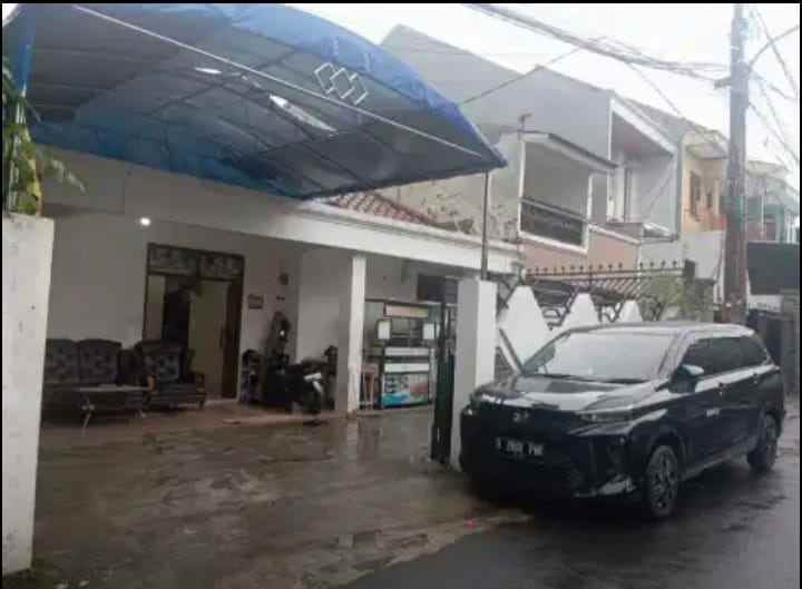 rumah kemang pratama 3 rawalumbu