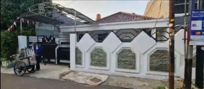 rumah kemang pratama 3 rawalumbu