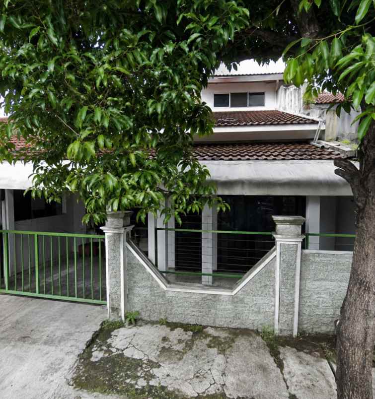 rumah ketintang baru surabaya selatan strategis