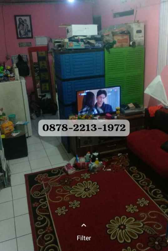 rumah kios di sayap ters buah batu