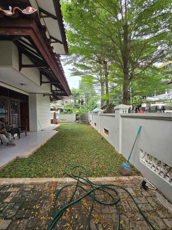 rumah lama cocok untuk kosan di cempaka putih jakpus