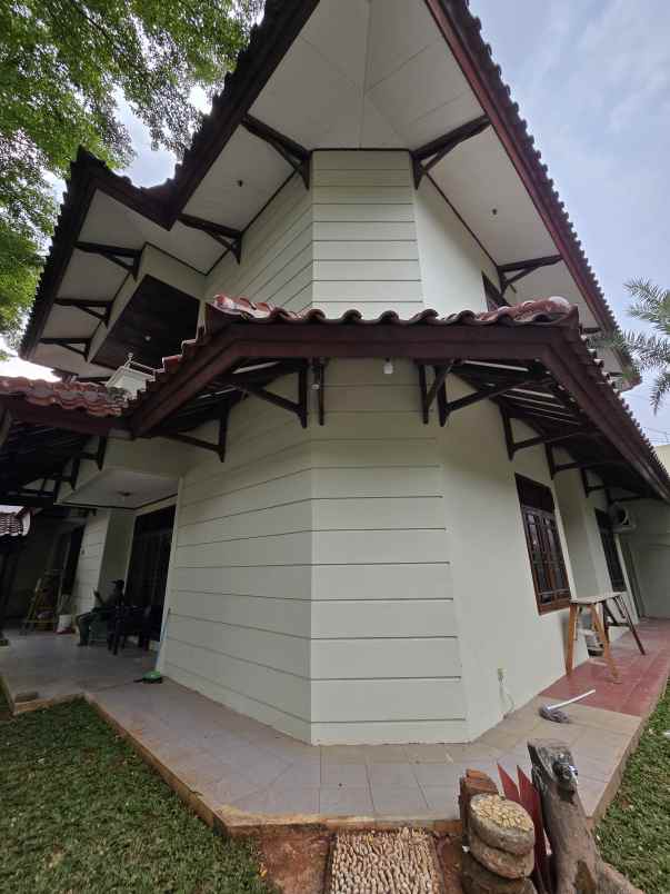 rumah lama cocok untuk kosan di cempaka putih jakpus