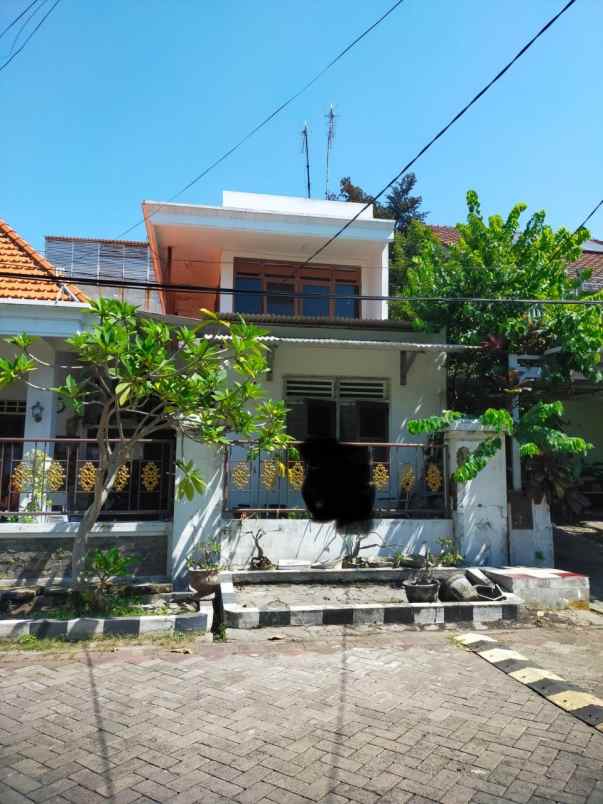 rumah manyar indah 2 lantai