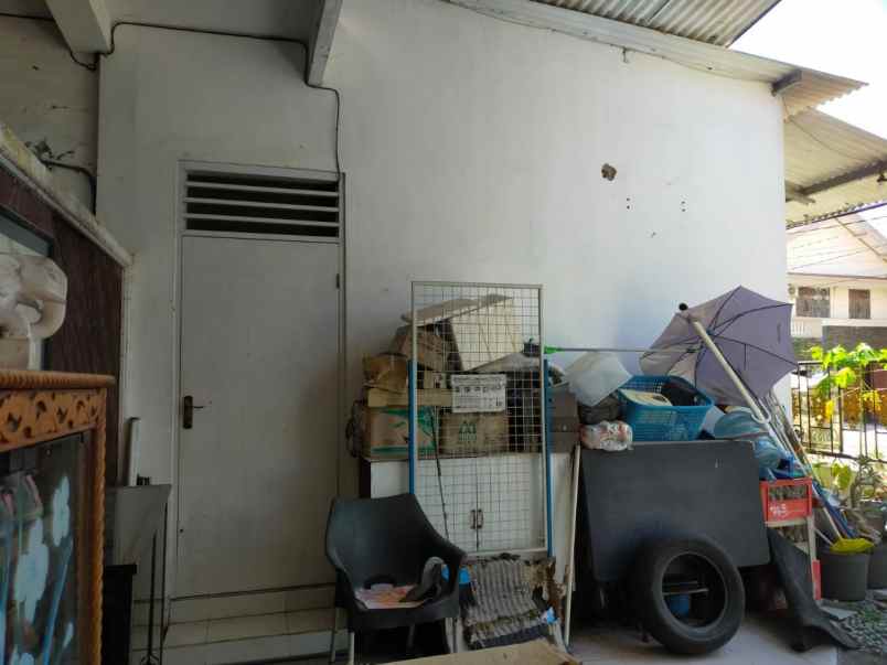 rumah manyar indah 2 lantai