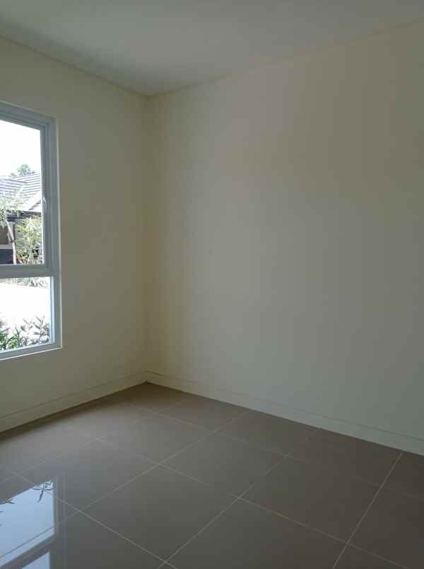 rumah mewah di dalam cluster bsb type pinewood