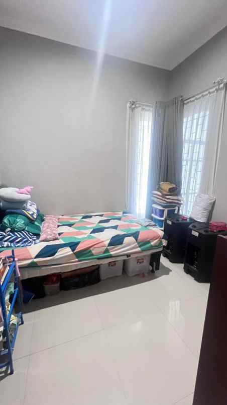 rumah mewah siap huni 2 lantai lokasi tidar