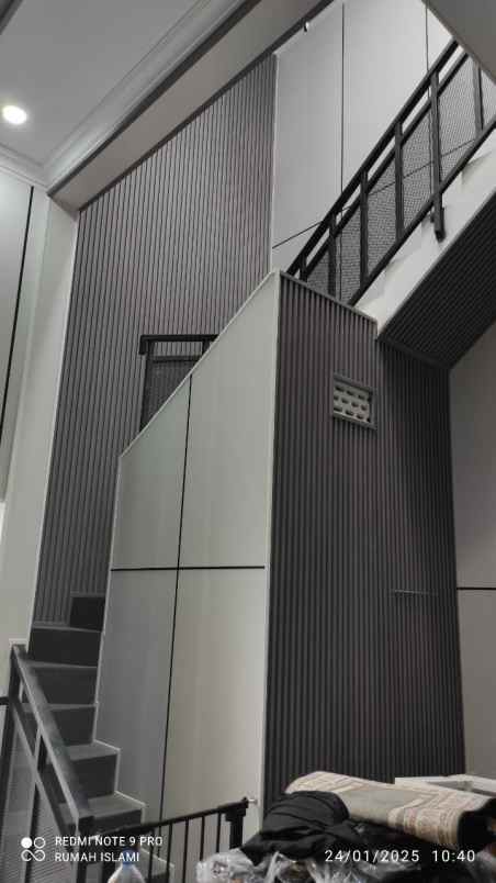 rumah mewah siap huni bintara dekat kota bintang