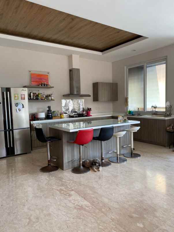 rumah mewah strategis di cilandak jakarta selatan