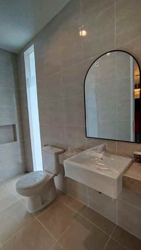 rumah mewah type daisy di cluster citragrand semarang