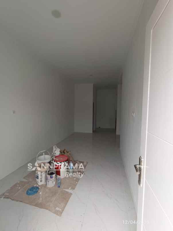 rumah minimalis murah 2 lantai di kramat jati jak tim