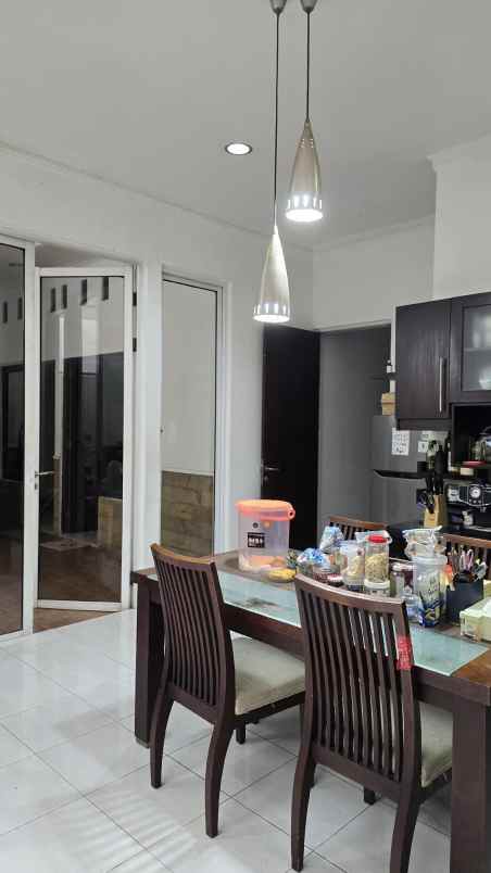 rumah modern hommy mahogany residence cibubur